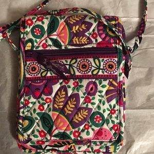 Like new Vera Bradley crossbody bag